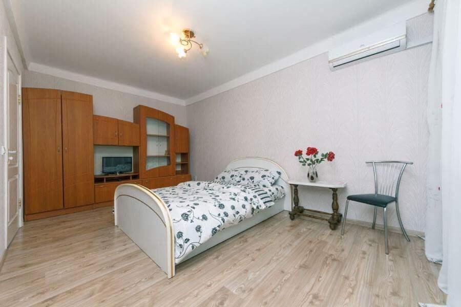 Comfortable One Bad Near Guliver 基輔 外观 照片